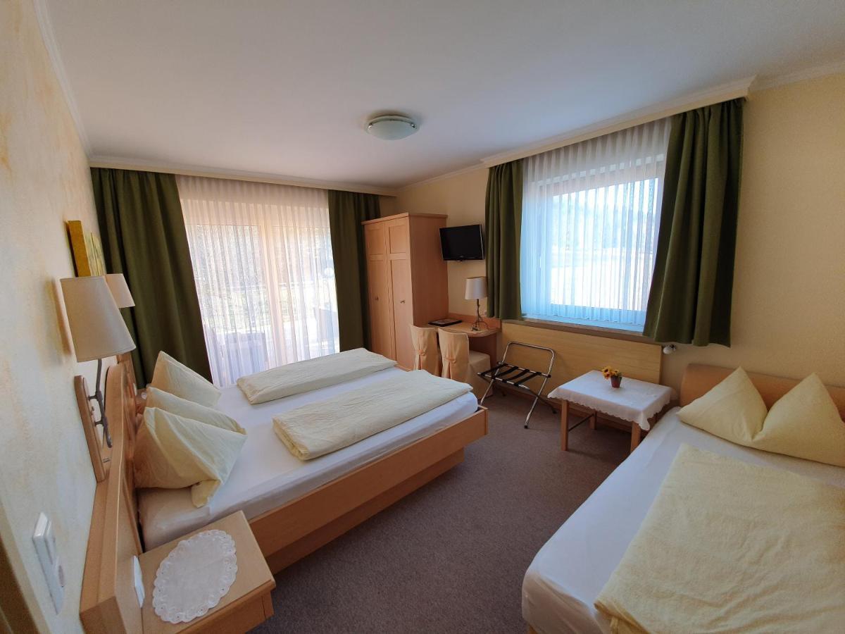 Gasthof Hotel Zur Post Ferlach Eksteriør bilde